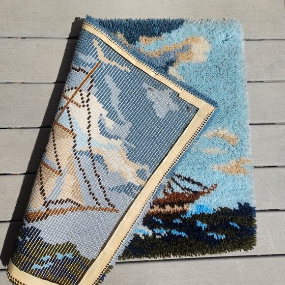 Vintage 70s Sailing Ship Latchhook Wall Hanging Tapestry, 39x28 - Picture 6 of 6